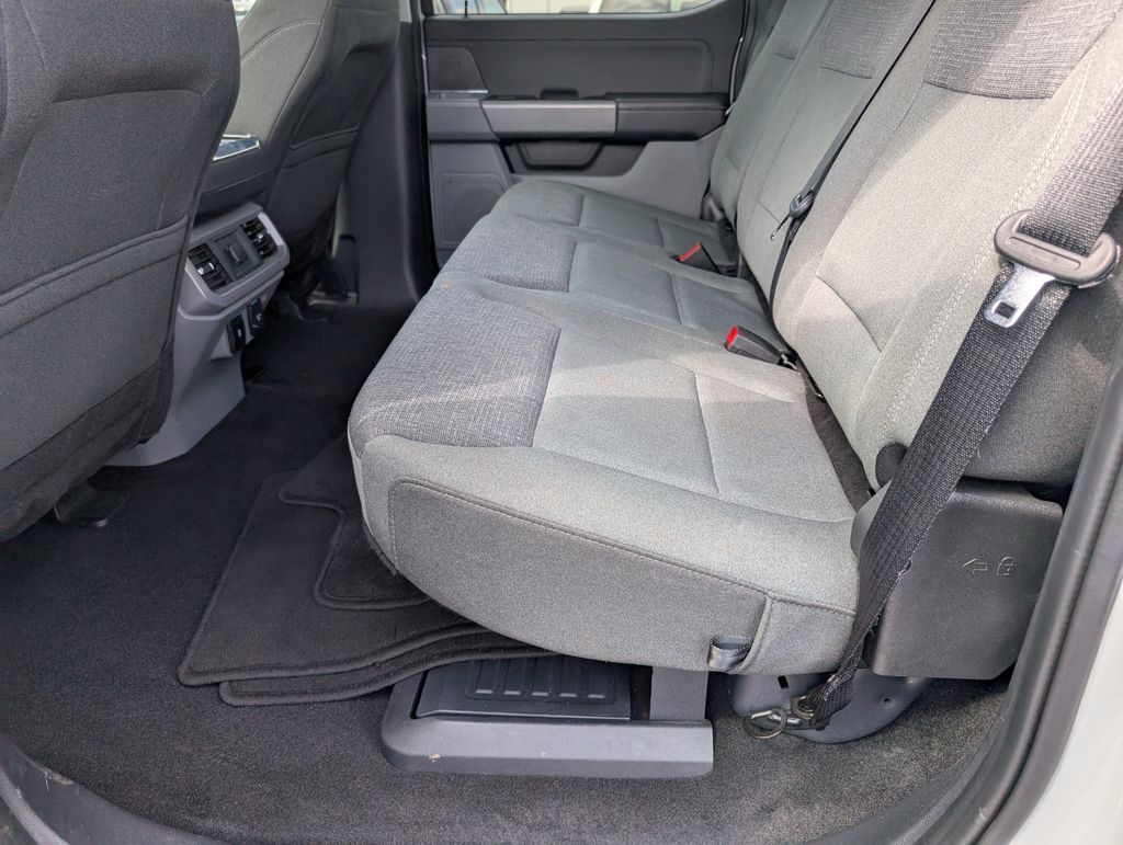 2024 Ford F-150 XLT photo 5