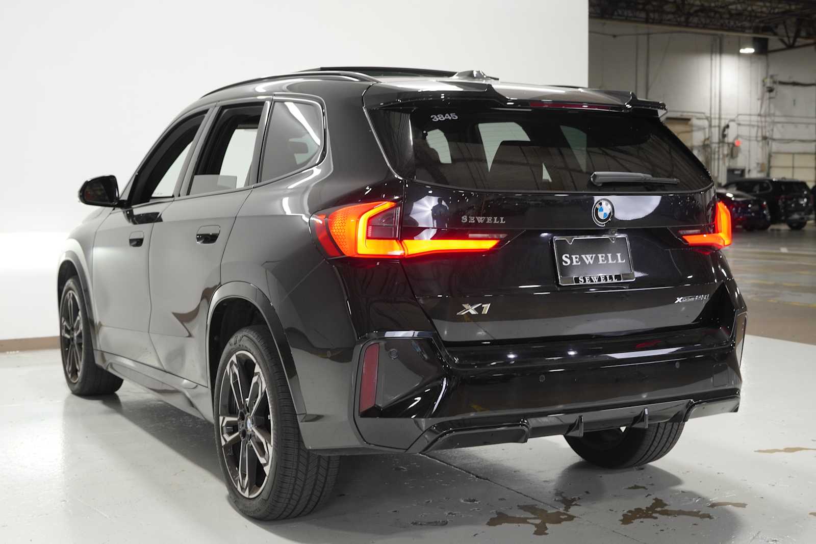 2025 Bmw X1 XDrive28i photo 2