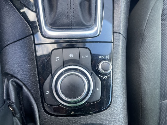 2015 Mazda Mazda3 i Sport photo 7