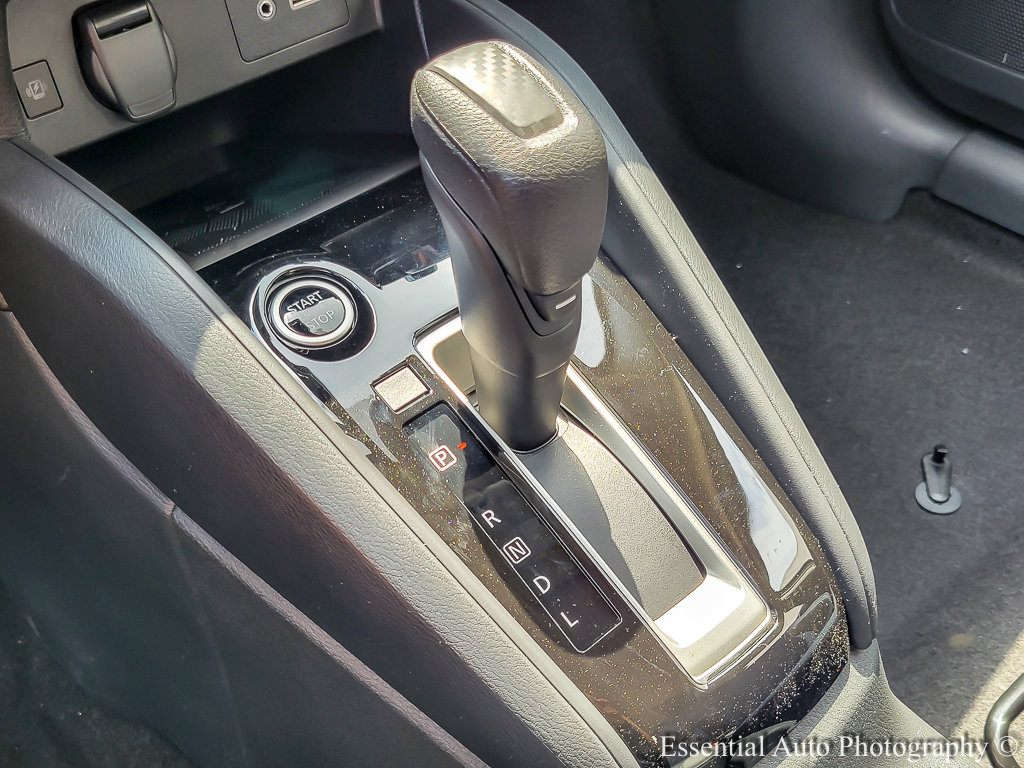 2025 Nissan Versa SV photo 15