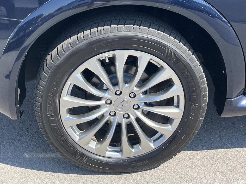 2015 Infiniti QX80 Base photo 8