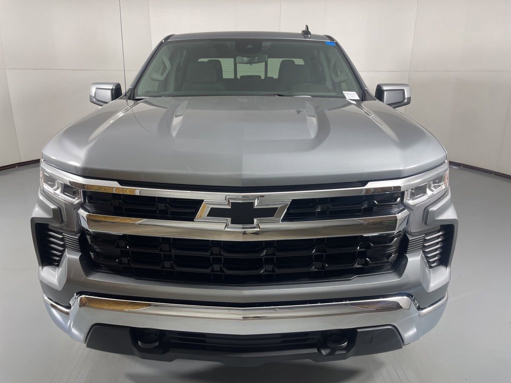 2026 Chevrolet Silverado 1500 LT photo 4
