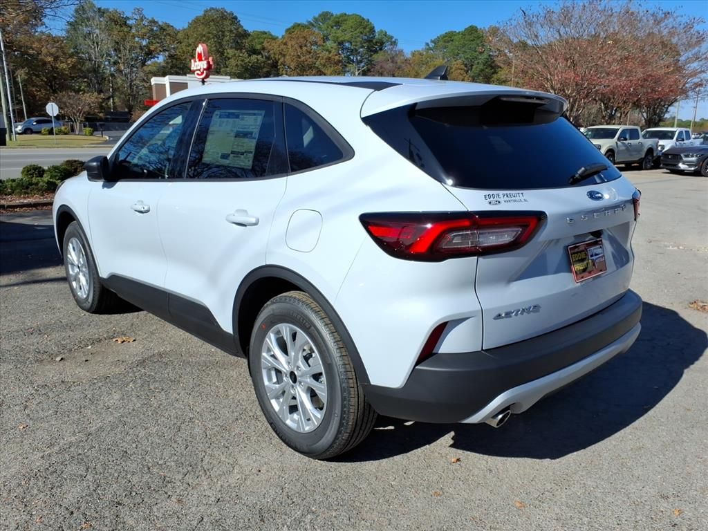 2026 Ford Escape Active photo 3