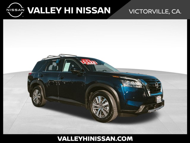 2024 Nissan Pathfinder SL's photo