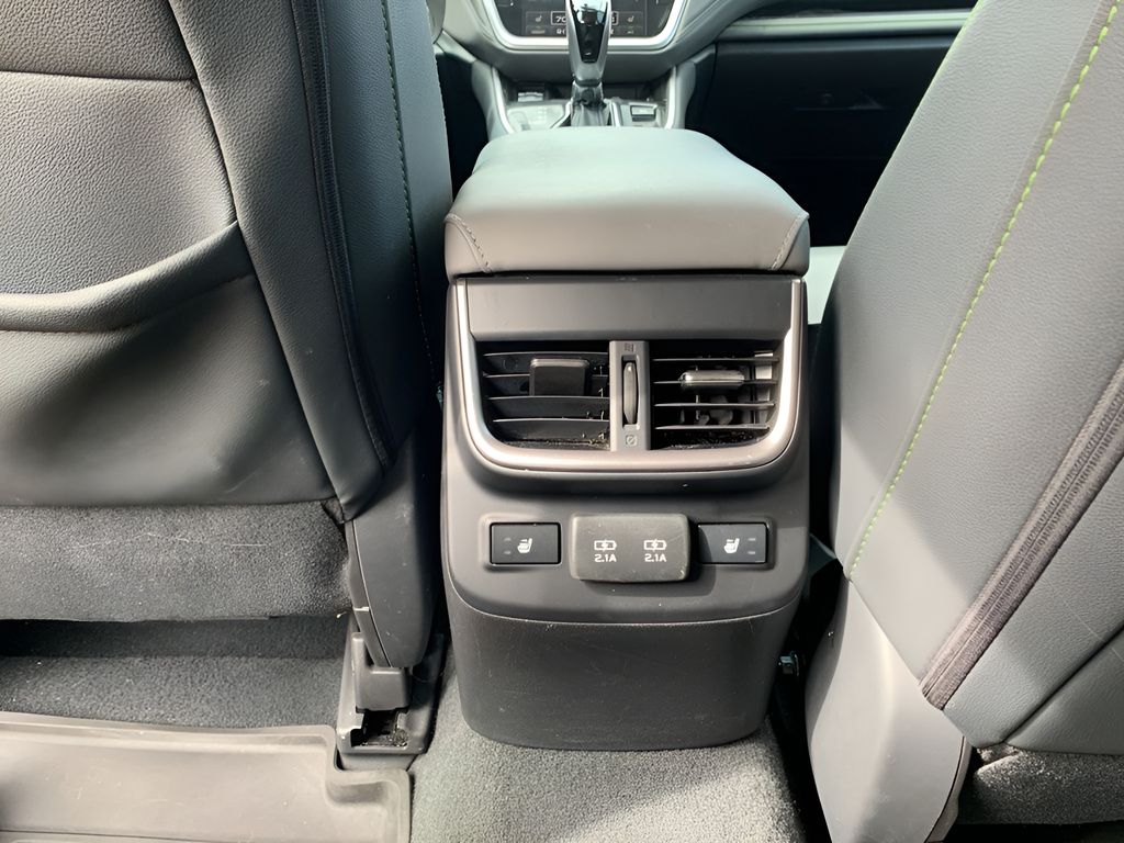 2020 Subaru Outback Onyx Edition XT photo 12