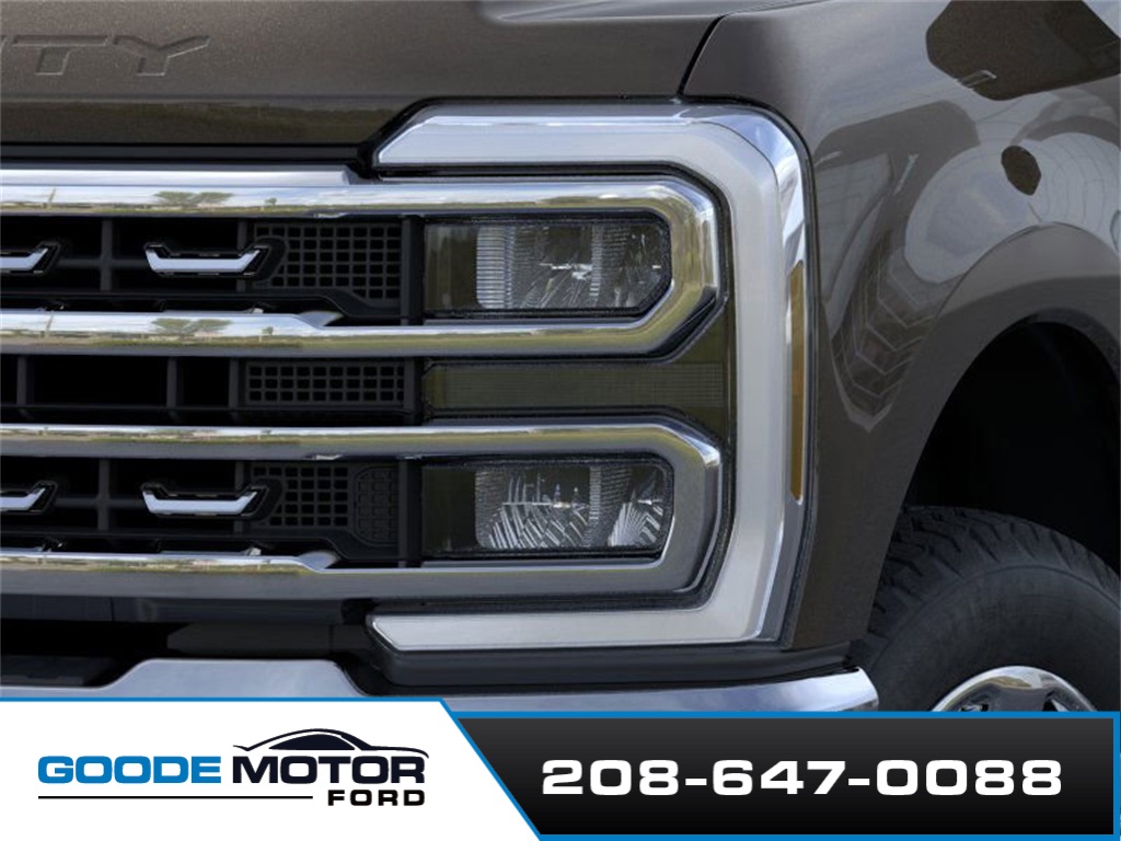 2025 Ford F-350 Lariat photo 16