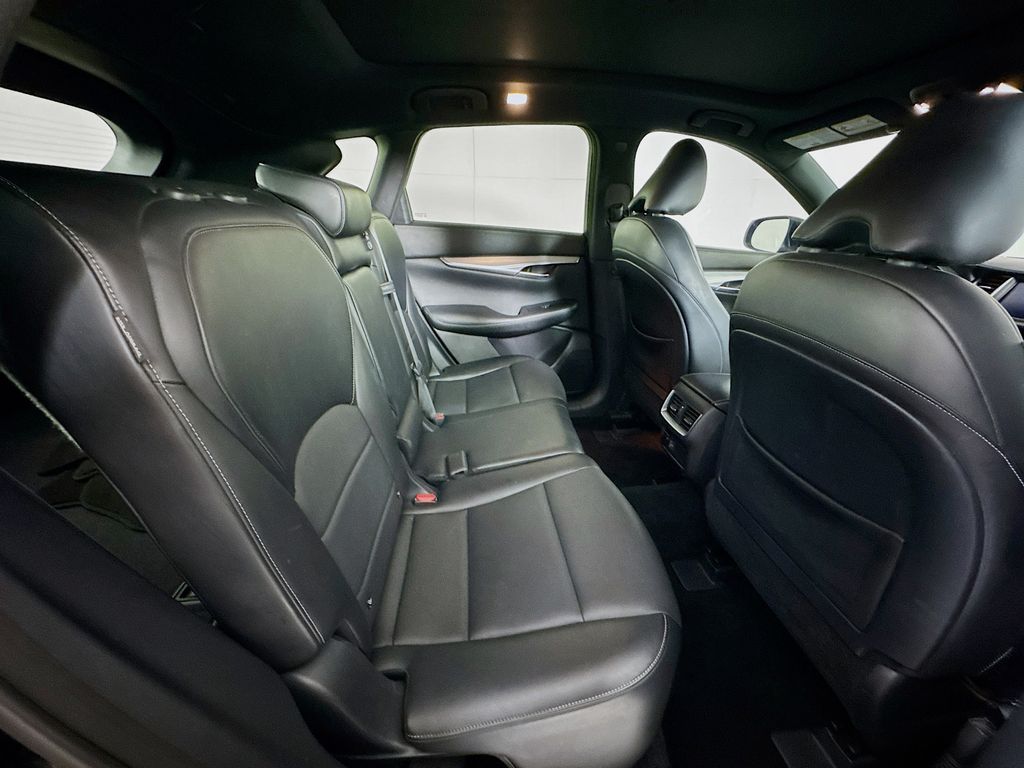2021 Infiniti QX50 Luxe photo 30