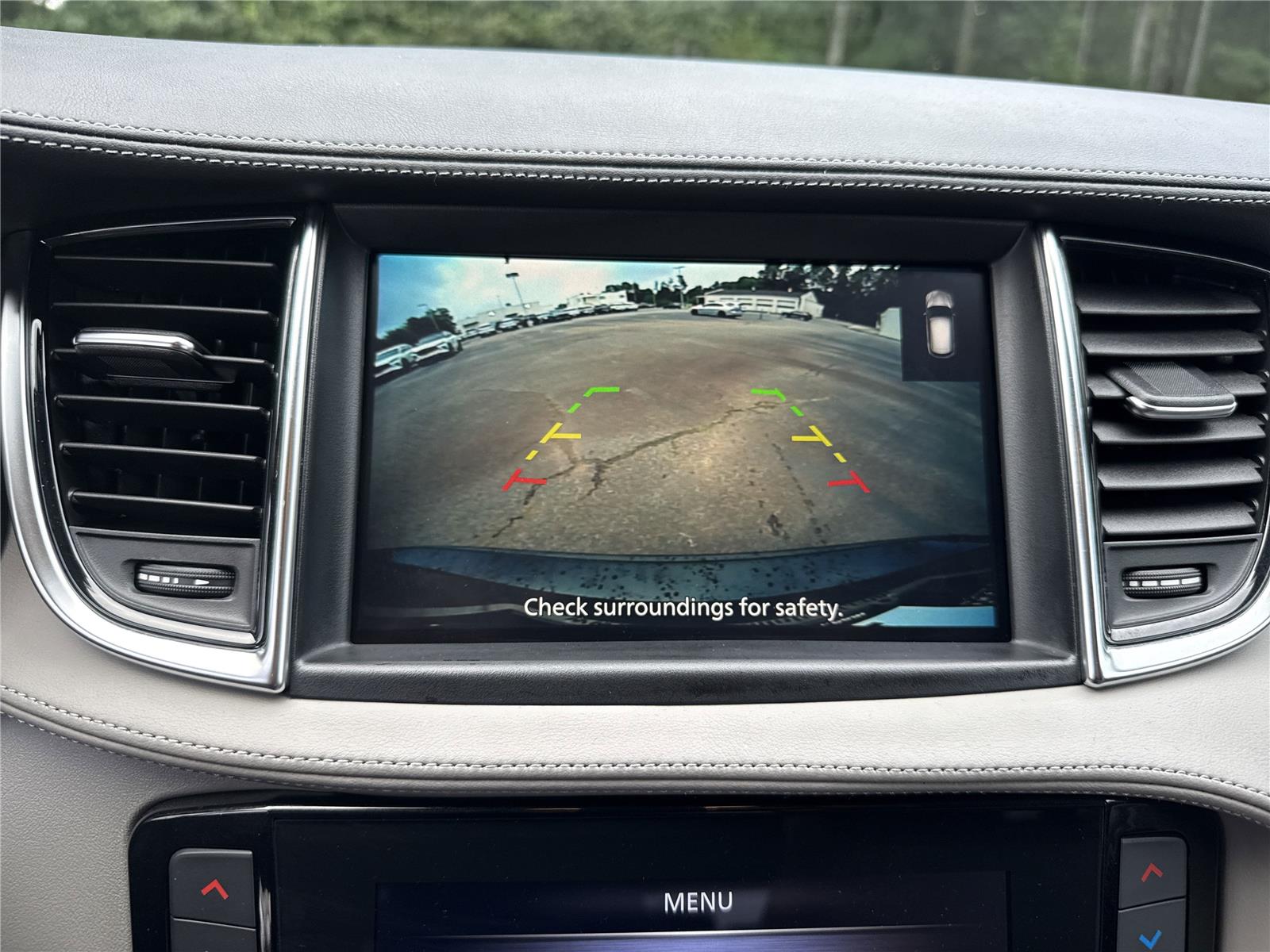 2024 Infiniti QX50 Luxe photo 14