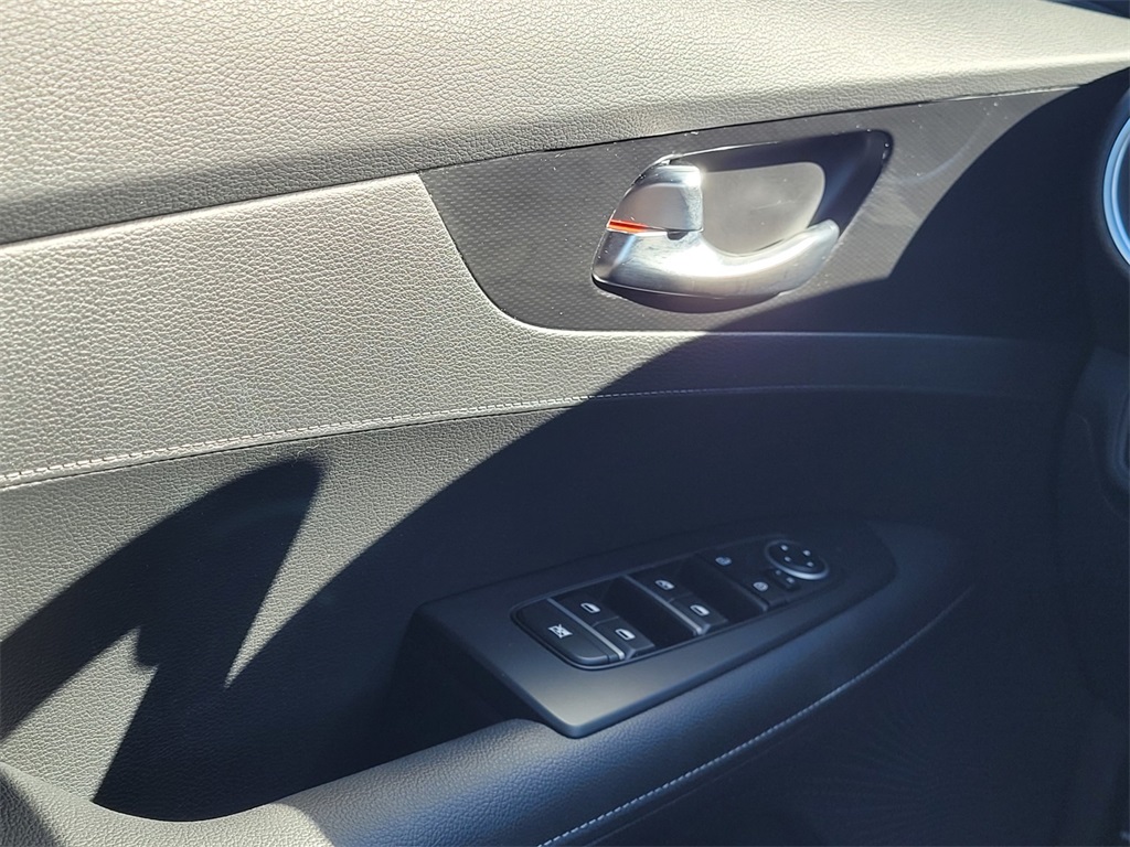 2024 Kia Forte GT-Line photo 30