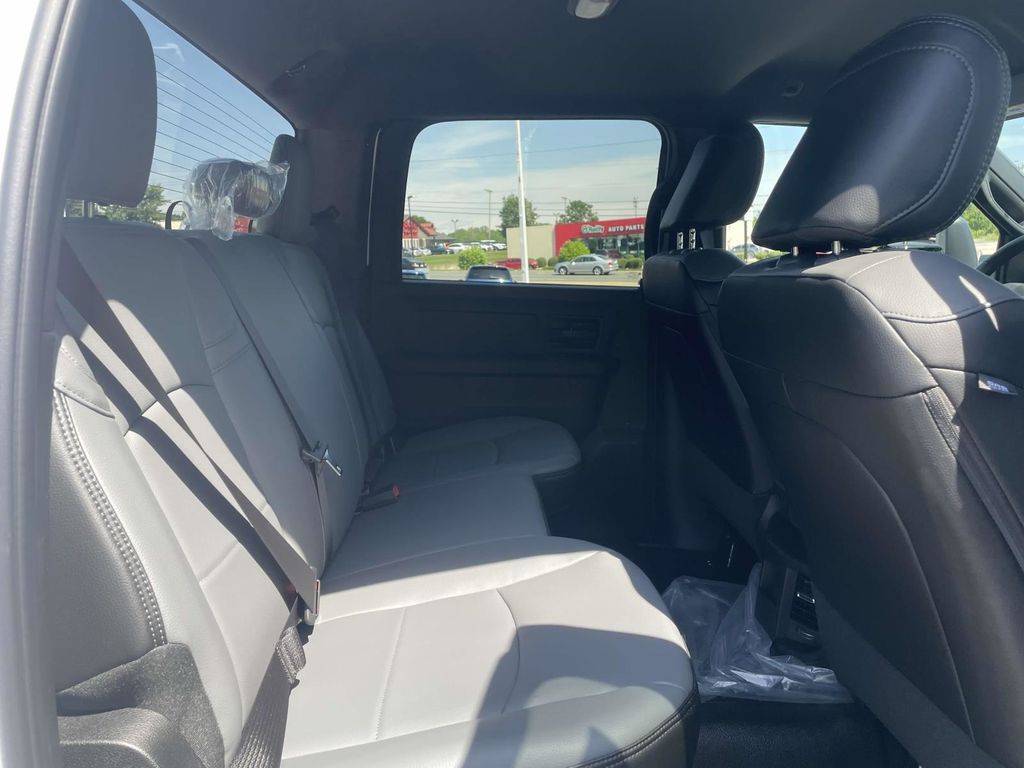 2025 Ram 2500 Tradesman photo 16