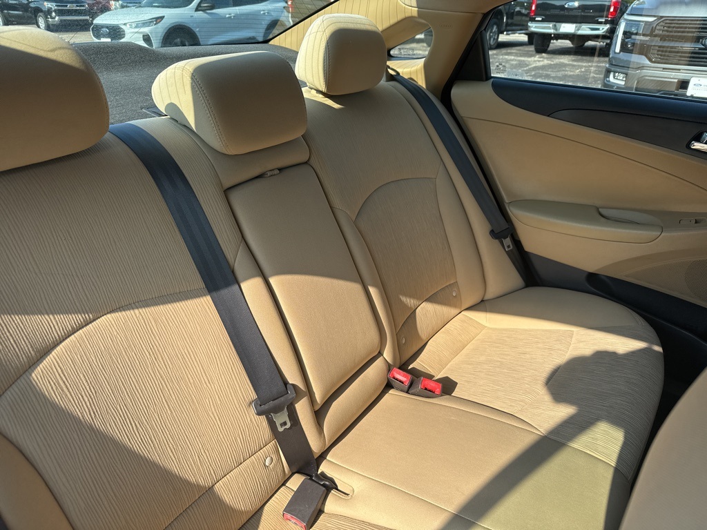 2012 Hyundai Sonata GLS photo 11
