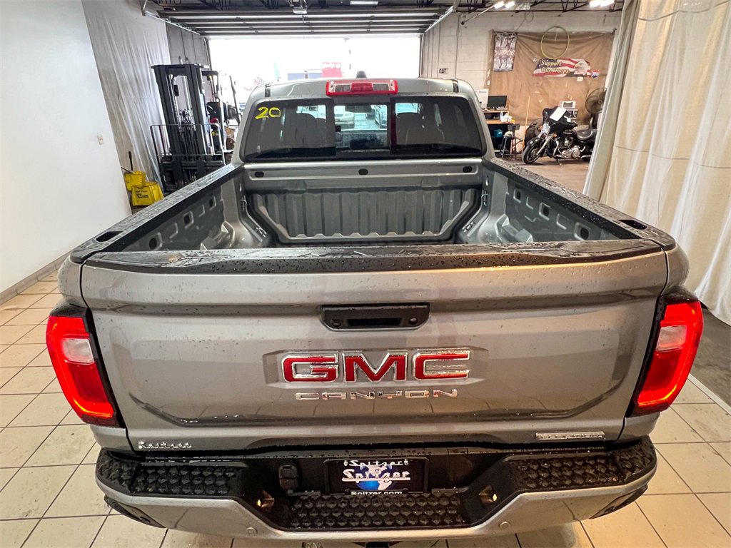 2024 Gmc Canyon Elevation photo 2