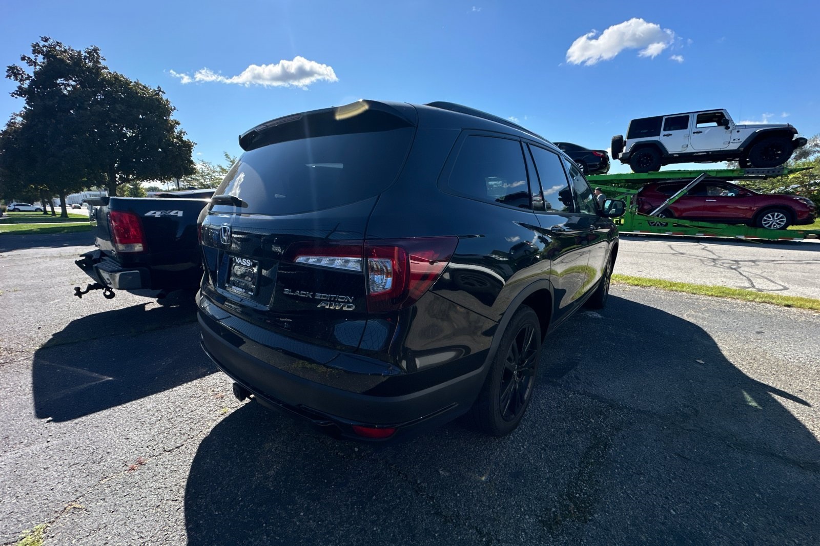 2022 Honda Pilot Black Edition photo 5