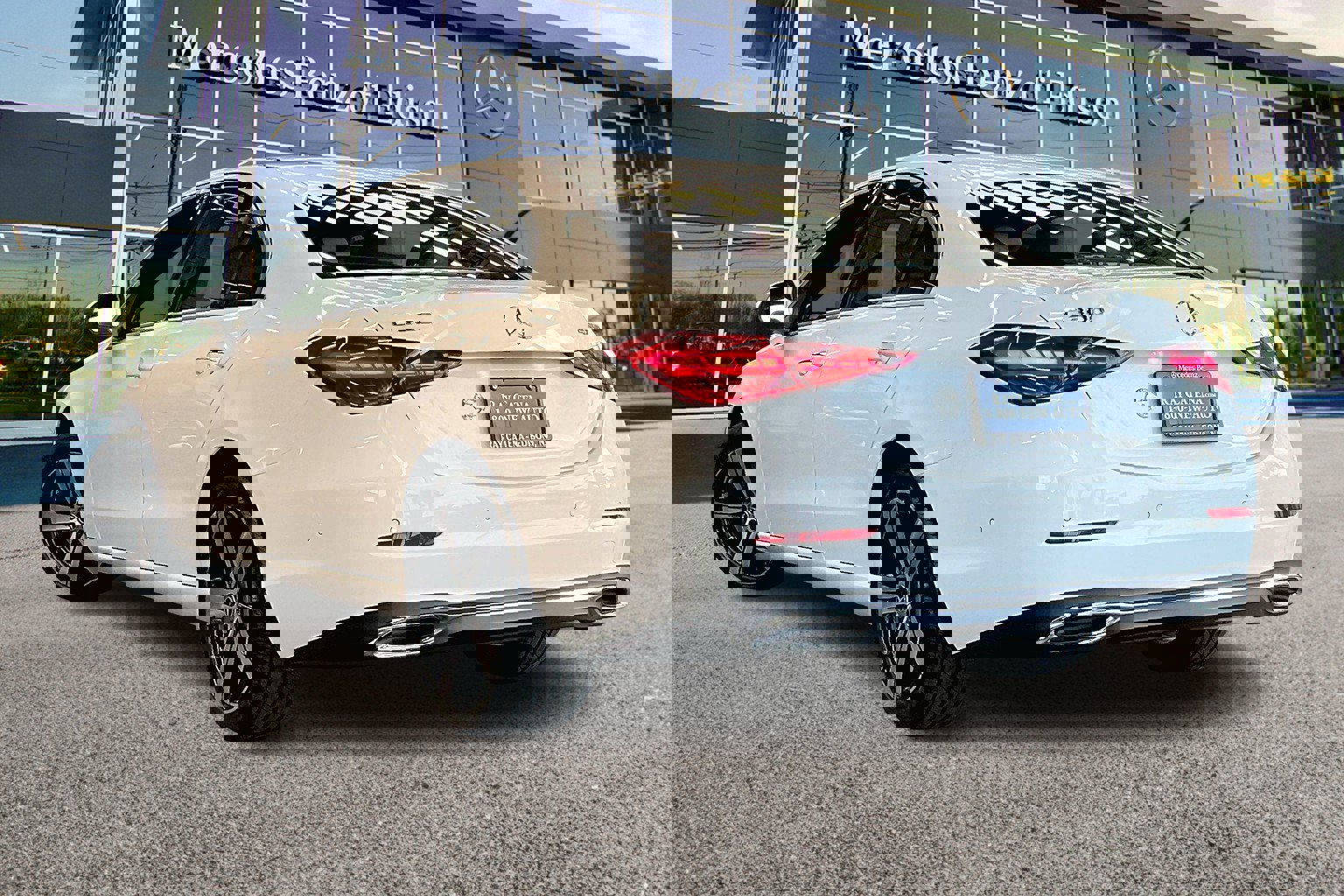 2025 Mercedes Benz C 300 4MATIC photo 3