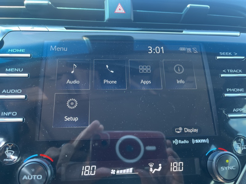 2018 Toyota Camry LE photo 16