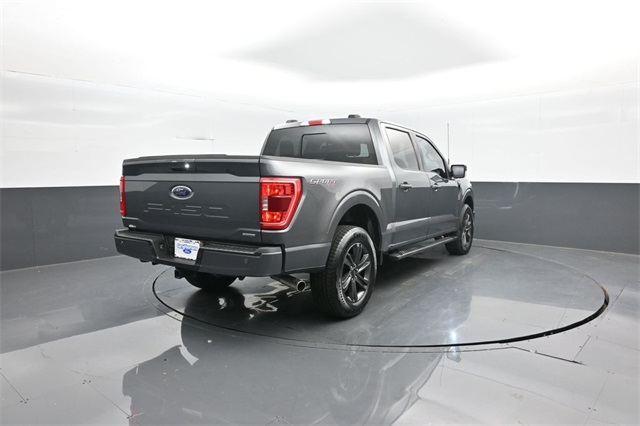2023 Ford F-150 XLT photo 4