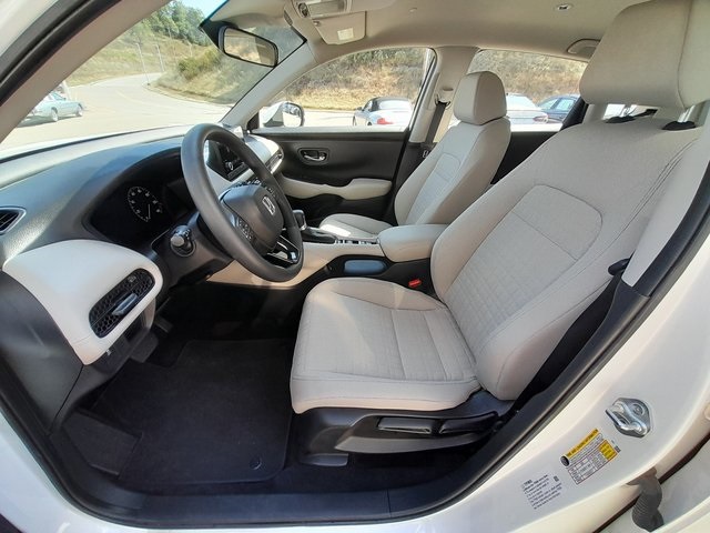 2023 Honda HR-V LX photo 30