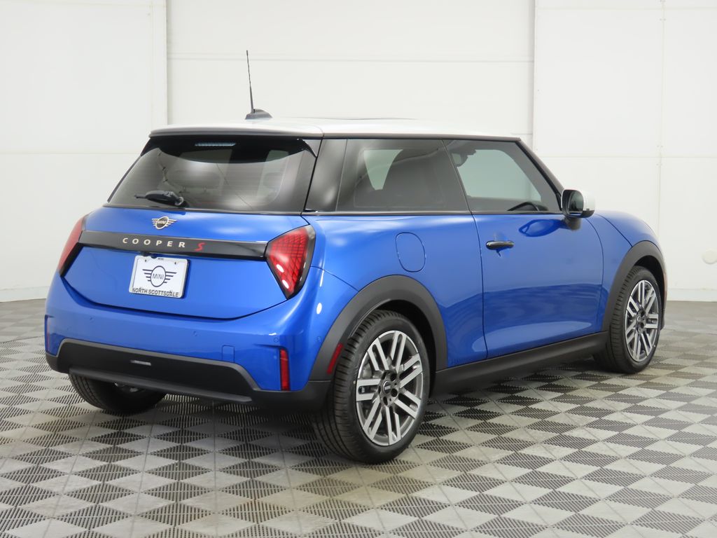 2026 Mini Cooper 2 Door Hardtop Signature photo 4