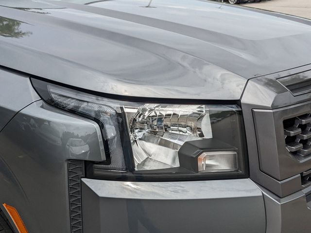 2025 Nissan Frontier SV photo 9