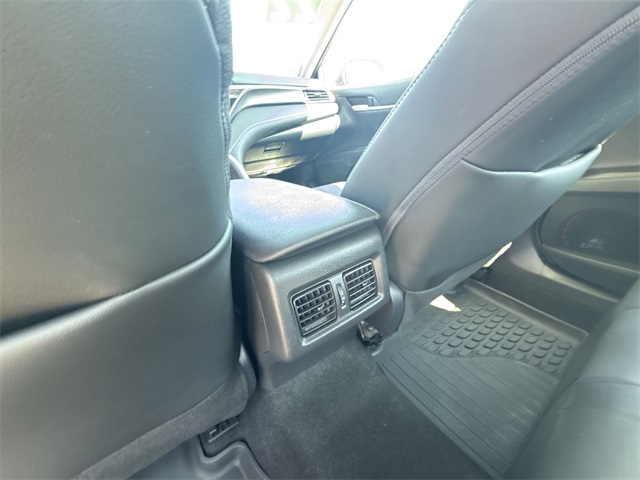 2022 Toyota Camry Hybrid XSE photo 20