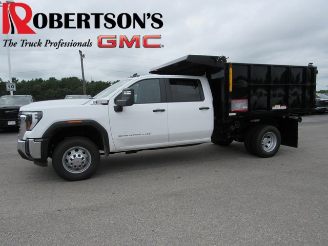 2025 GMC Sierra 3500 Chassis Cab Pro's photo