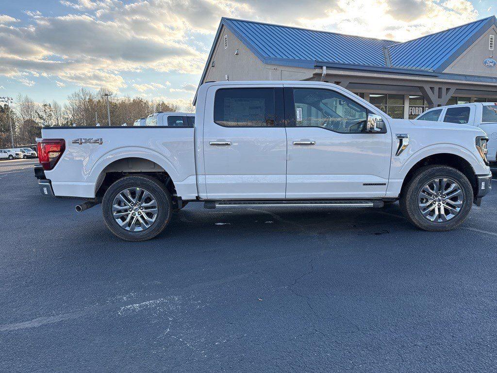 2025 Ford F-150 XLT photo 10