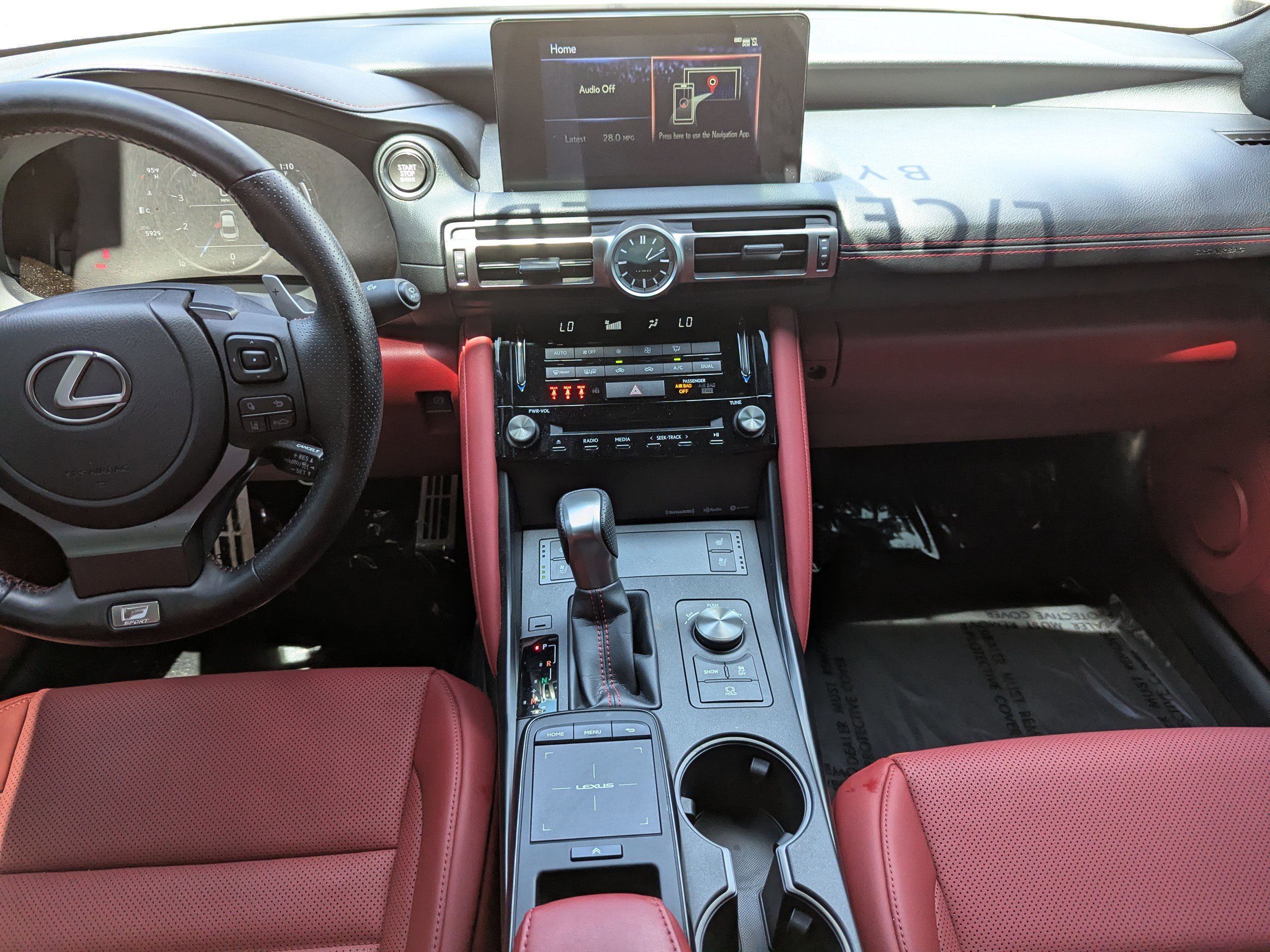 2022 Lexus IS F SPORT photo 13