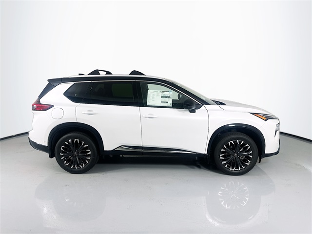 2026 Nissan Rogue Platinum photo 9