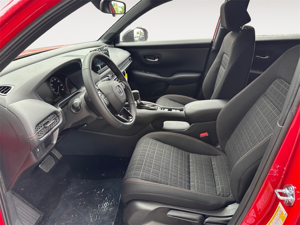 2025 Honda HR-V Sport photo 9