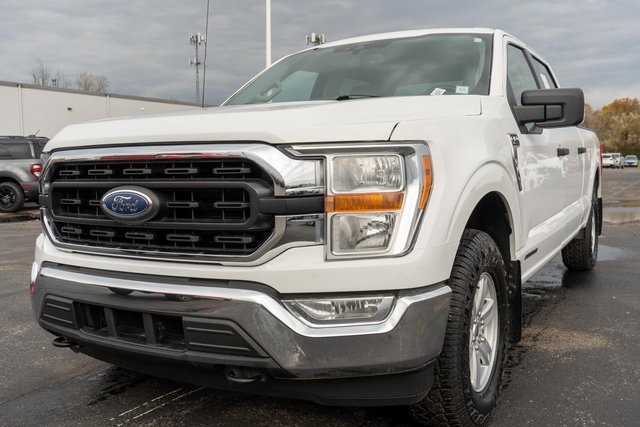 2021 Ford F-150 XLT photo 2