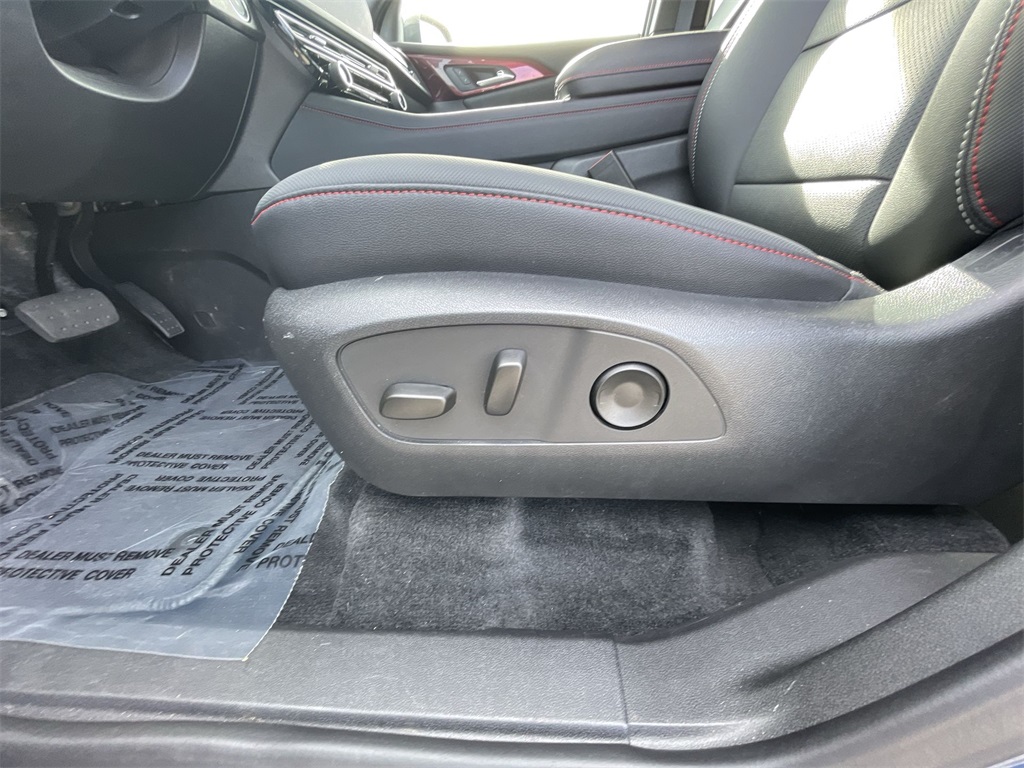 2025 Chevrolet Traverse Z71 photo 13