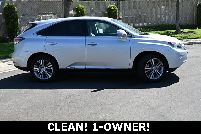 2015 Lexus RX 450h Luxury photo 3