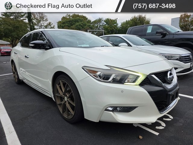 2017 Nissan Maxima SR photo 3