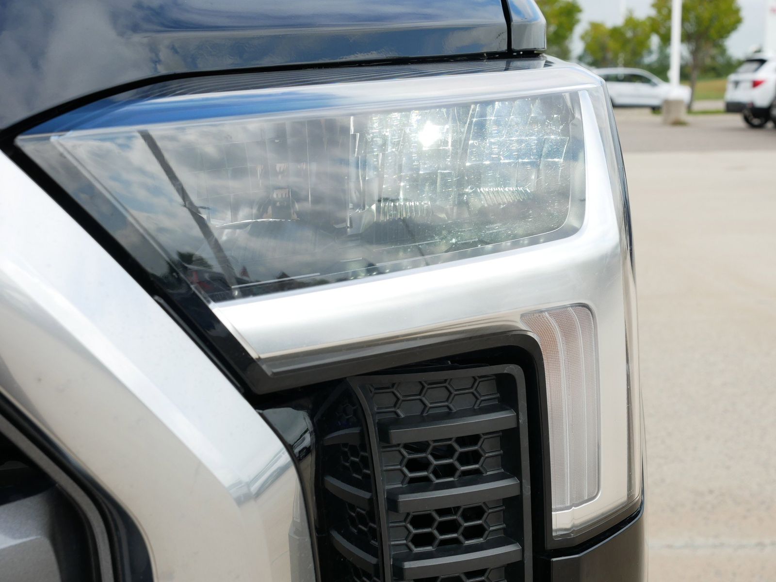 2023 Toyota Tundra Limited photo 9