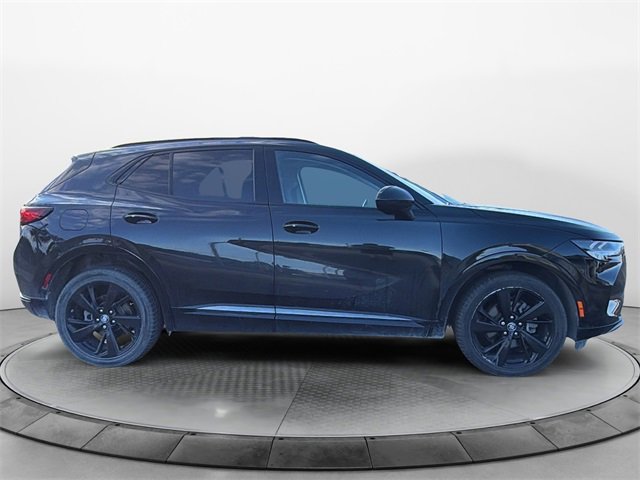 2022 Buick Envision Preferred's photo