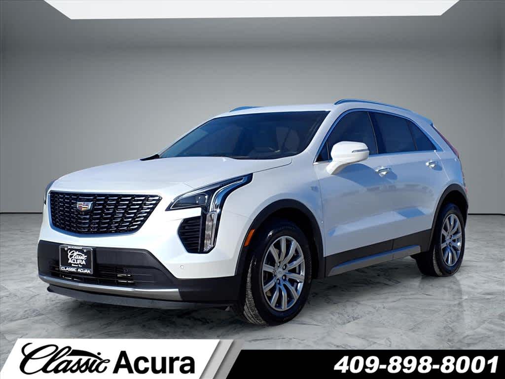 2022 Cadillac XT4 Premium Luxury photo 2