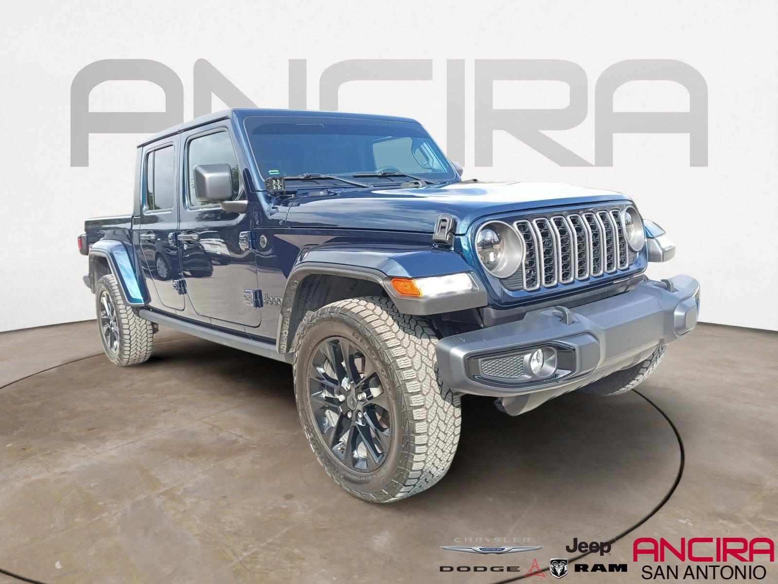 2025 Jeep Gladiator Nighthawk's photo
