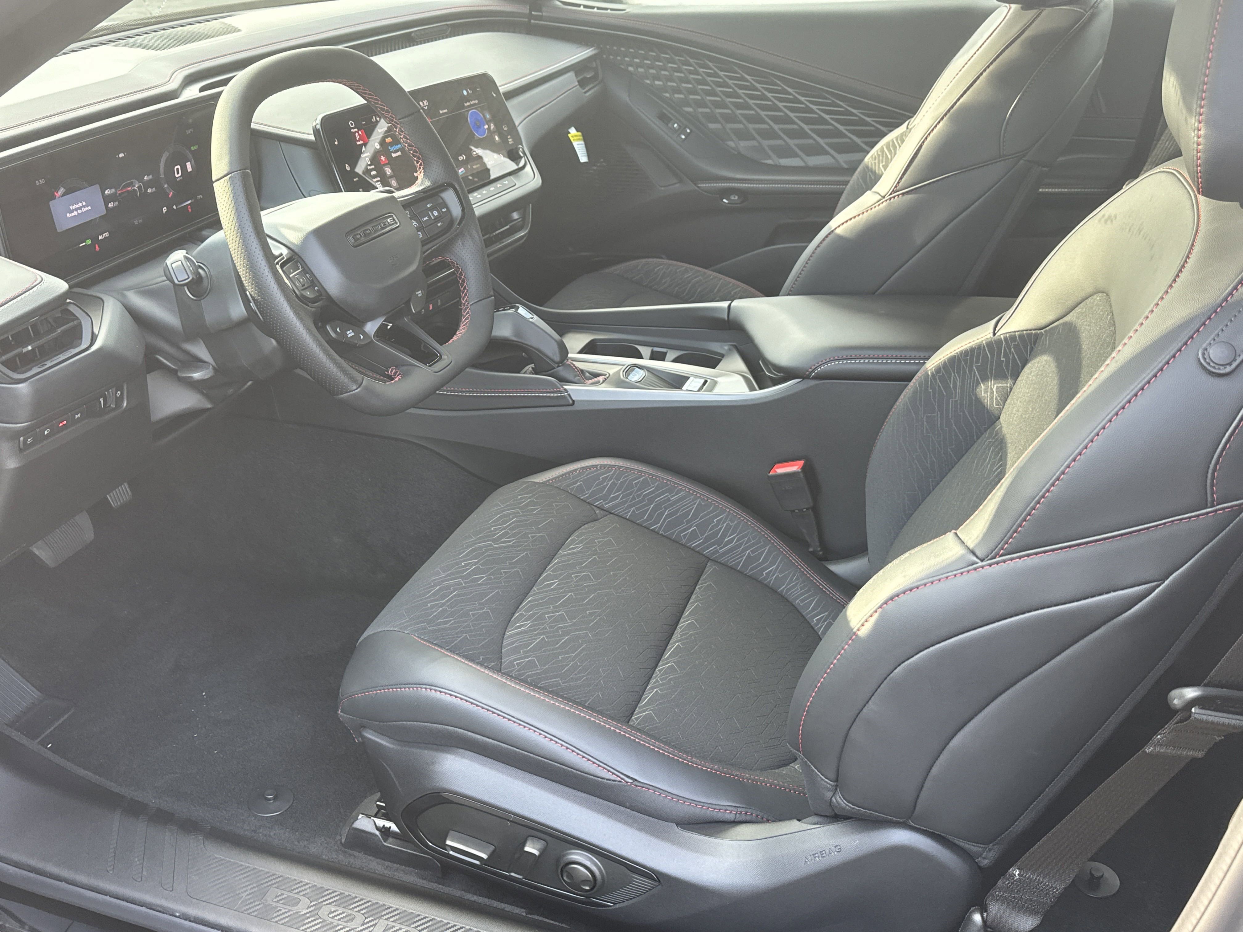 2025 Dodge Charger R/T photo 4