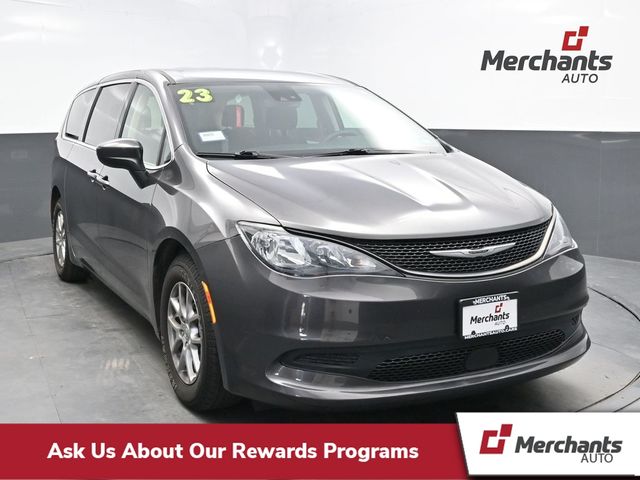 2023 Chrysler Voyager LX 4D Passenger Van's photo