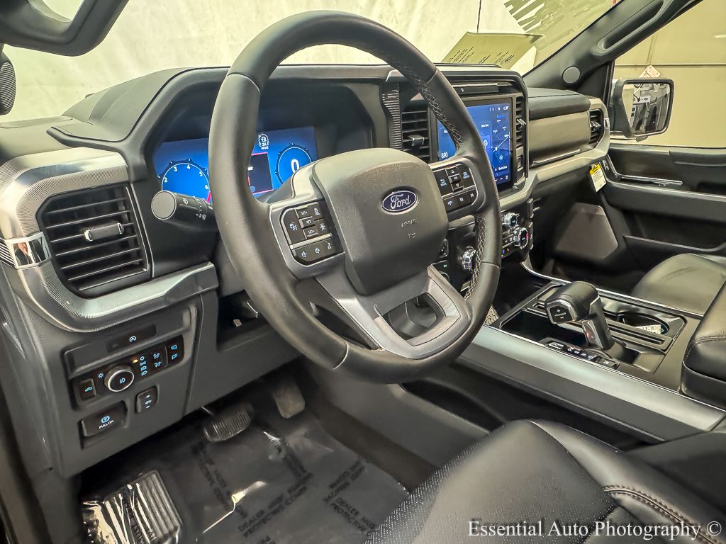 2025 FORD F-150 - Image 11