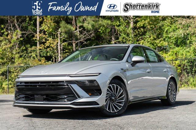 2025 Hyundai Sonata Hybrid SEL's photo