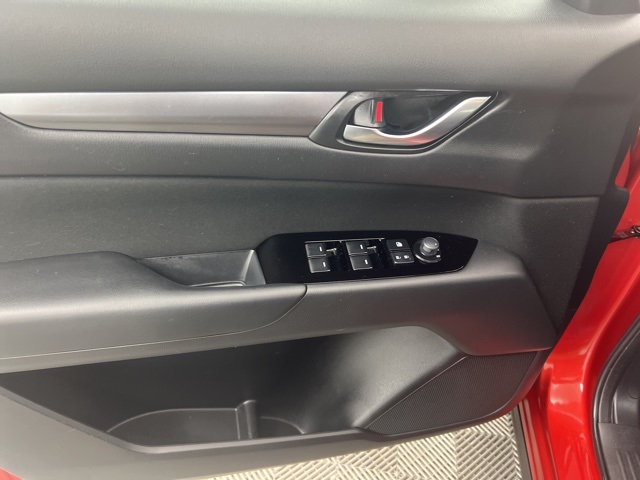 2022 Mazda CX-5 2.5 S Preferred photo 13