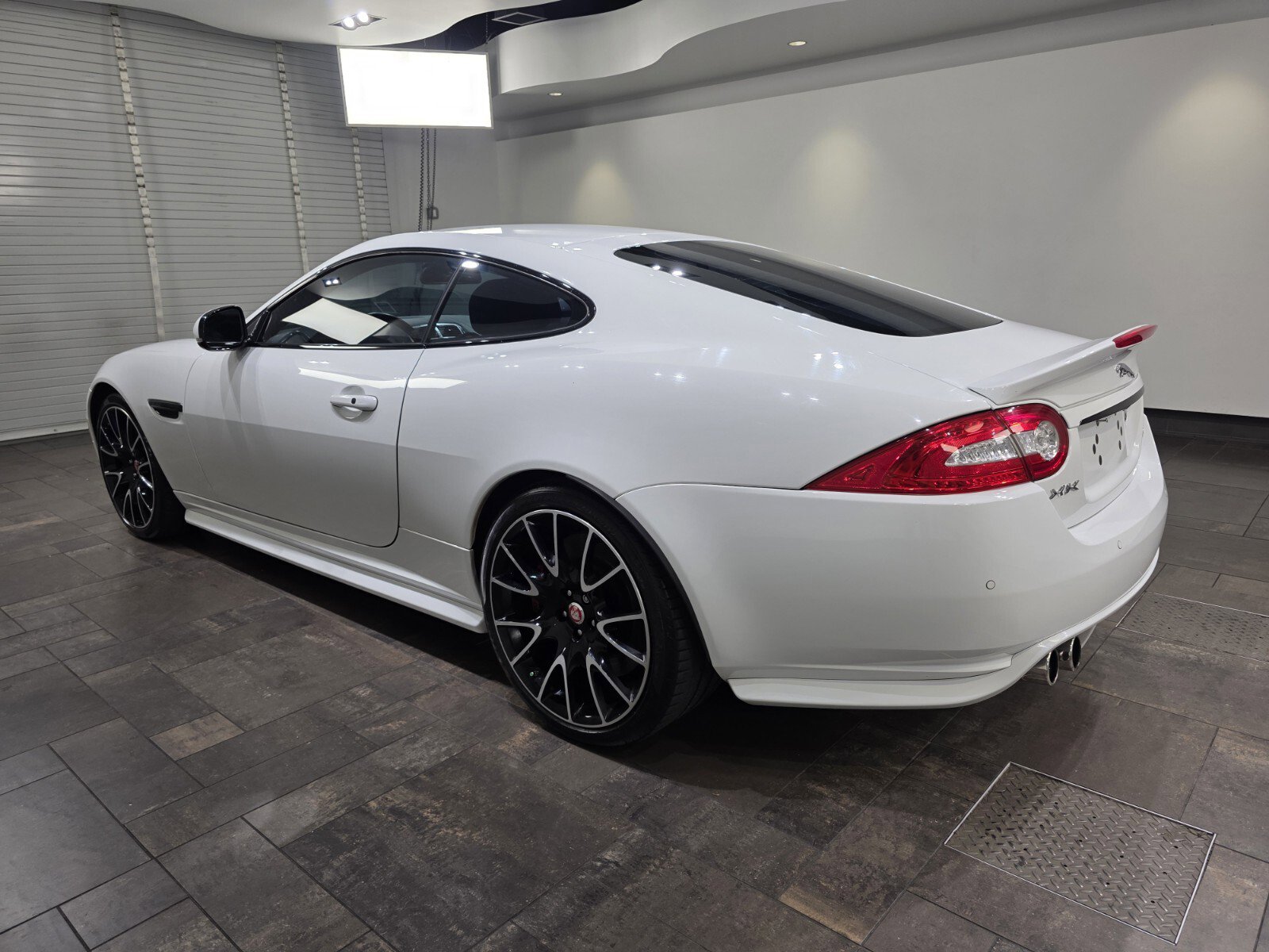 2015 Jaguar XK XKR photo 4