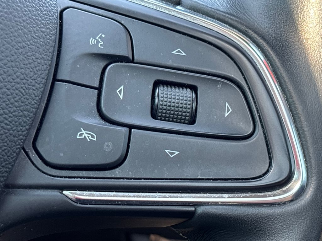 2022 Buick Envision Essence photo 24
