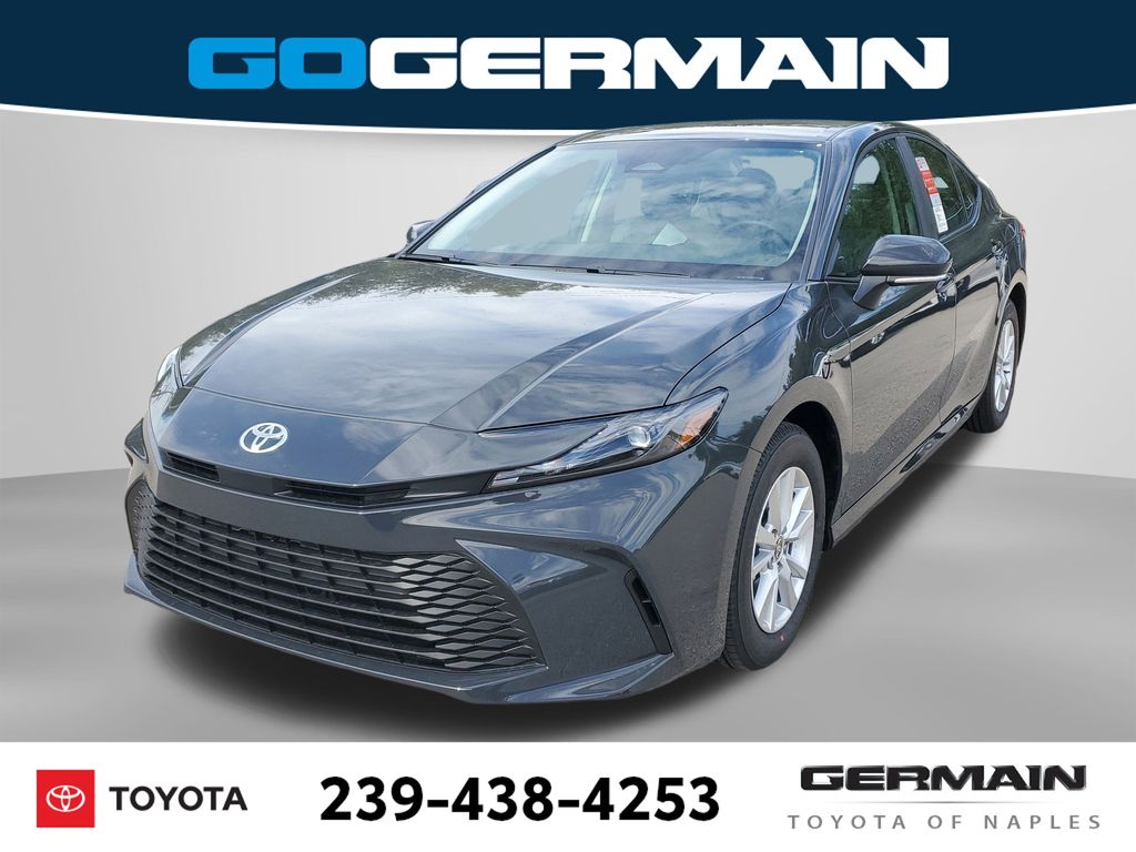 2026 Toyota Camry LE's photo