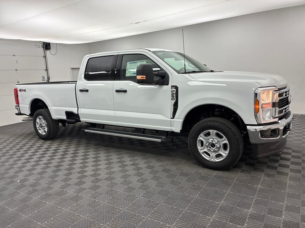 2026 Ford F-250 photo 8