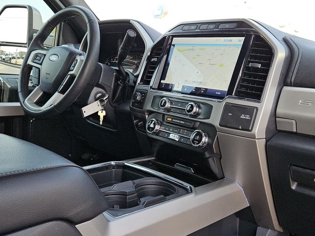 2022 Ford F-250 Lariat photo 29