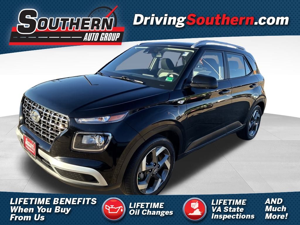 2022 Hyundai Venue SEL's photo