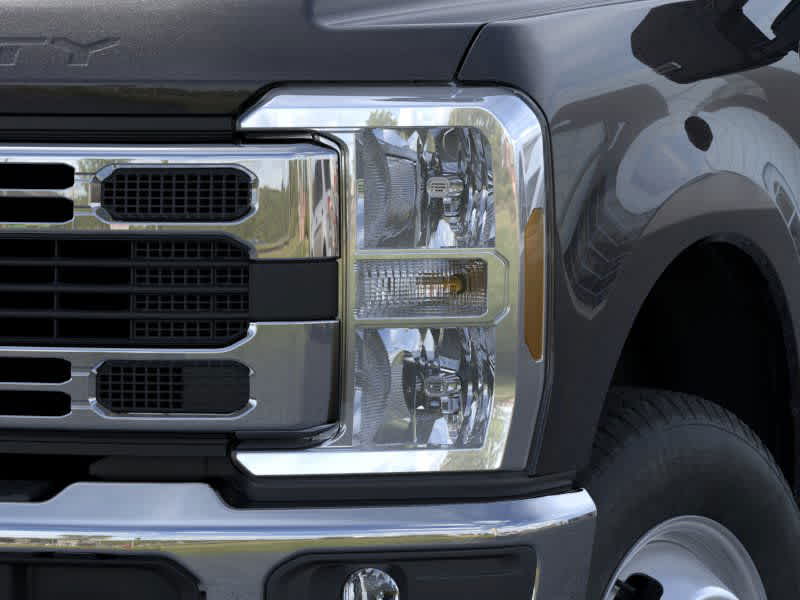 2025 Ford F-350 XL photo 16