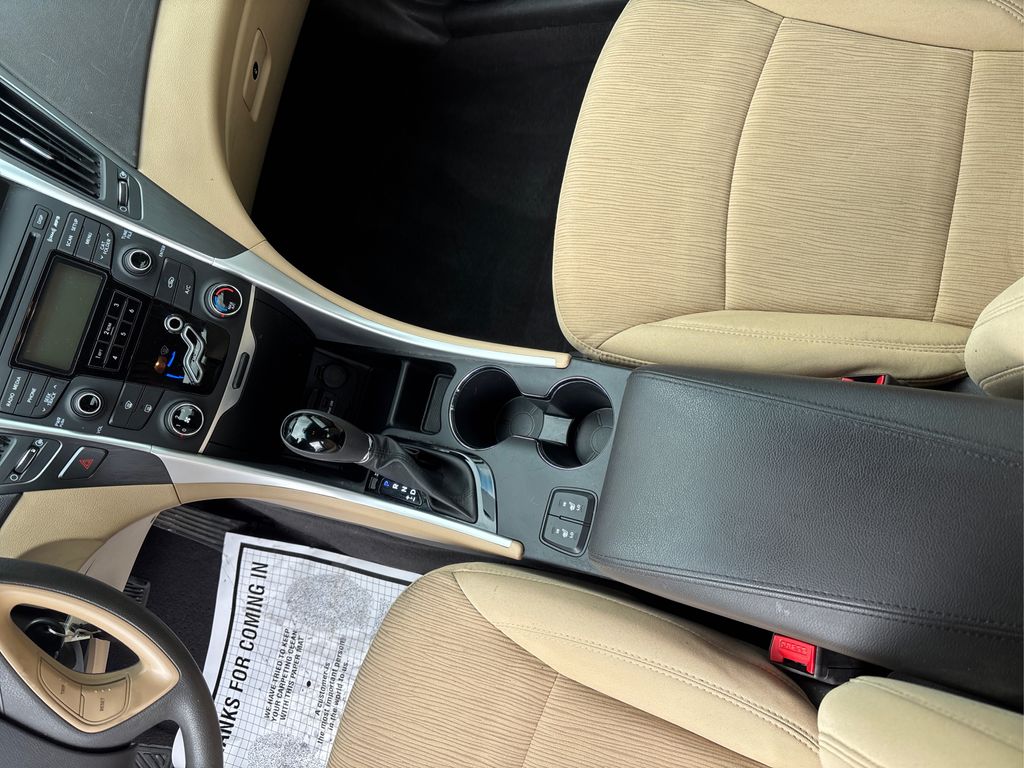 2013 Hyundai Sonata GLS photo 16